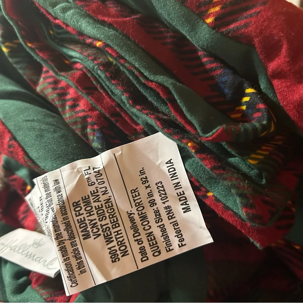 Hallmark Queen Flannel Comforter & Sham Set Red